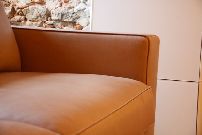 Sofa John Edwards